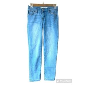 Celebrity Pink size 3/26 crop jeans